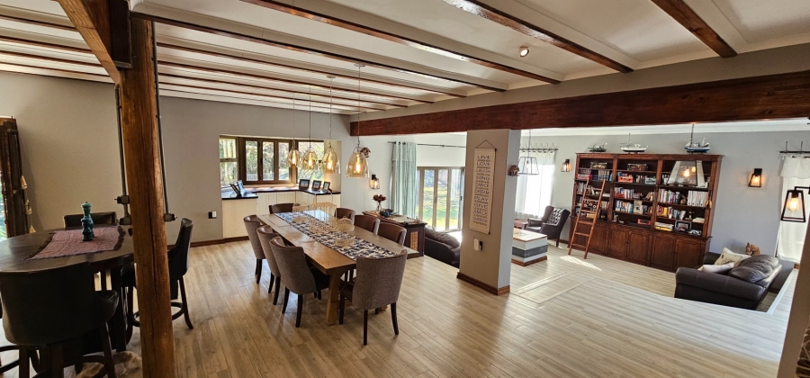 6 Bedroom Property for Sale in Hartbeesfontein North West